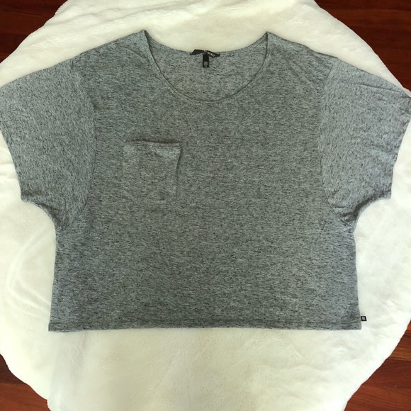 NWOT VS Gray Cropped Shirt / Off the Shoulder - Picture 1 of 5